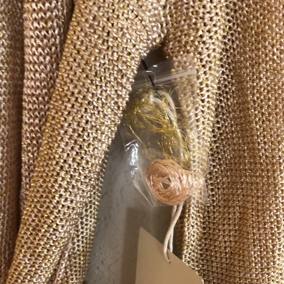 TULAROSA Wendy crochet Robe in gold - Picture 7 of 16